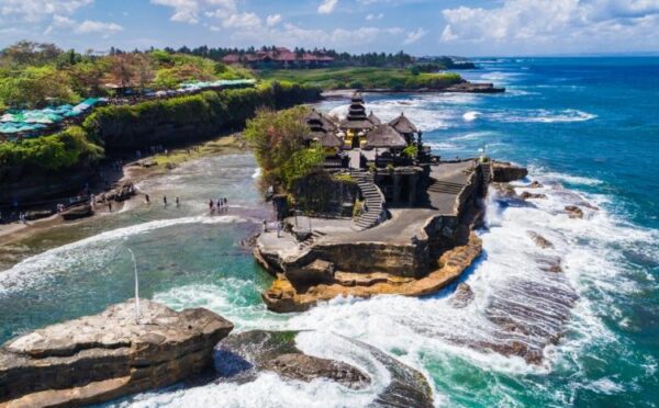 den-Tanah-lot-linh-thieng-Bali-Product-Image